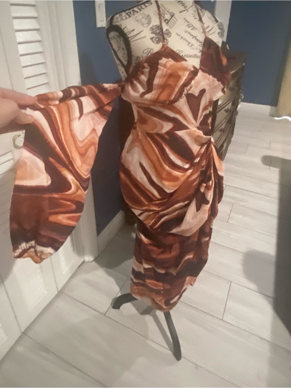 PrettyLittleThing Brown Marble-Print Off-Shoulder Midi Dress